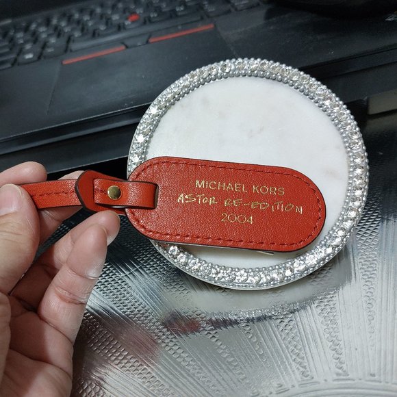 MICHAEL KORS Slip Over Handbag Charm Logo Gold MK Wording Read Leather Straps - Picture 5 of 6